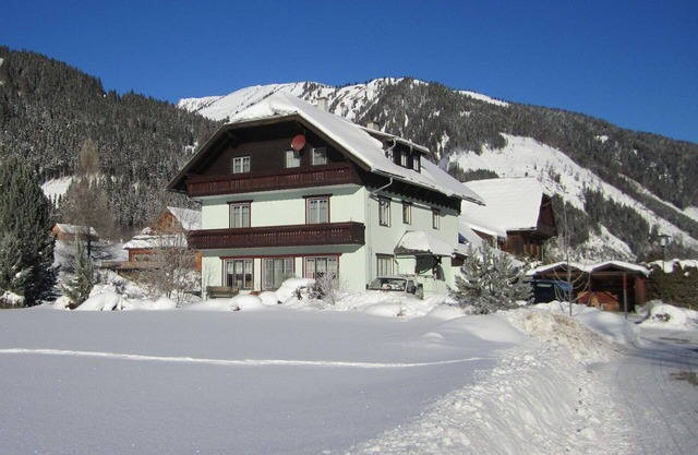 Beautiful apartment for 4 guests with WIFI, TV, terrace, panoramic view and parking