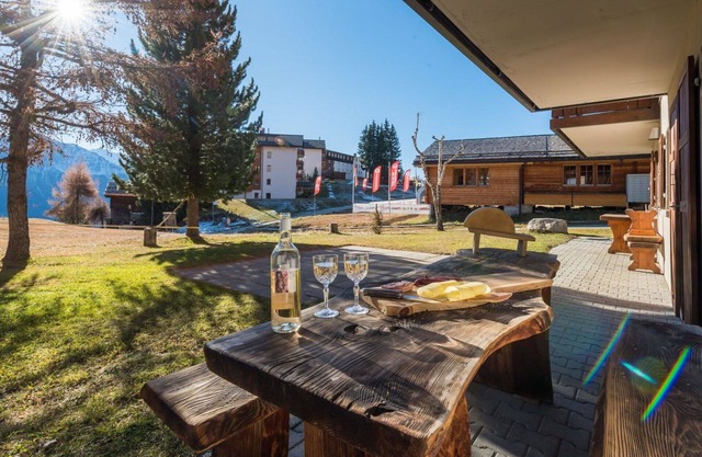 Beautiful apartment for 4 guests with WIFI and TV