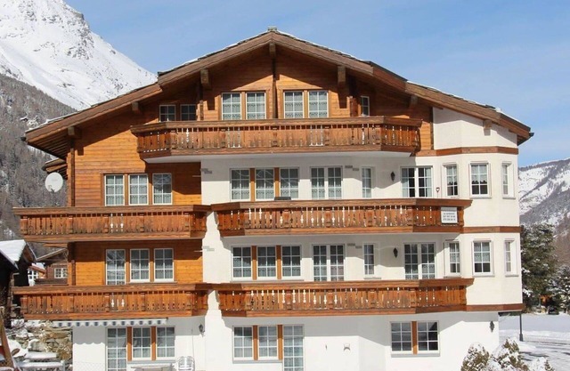 Beautiful apartment for 6 people with WIFI, balcony and pets allowed