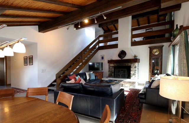 Beautiful apartment for 8 guests with WIFI, TV and balcony