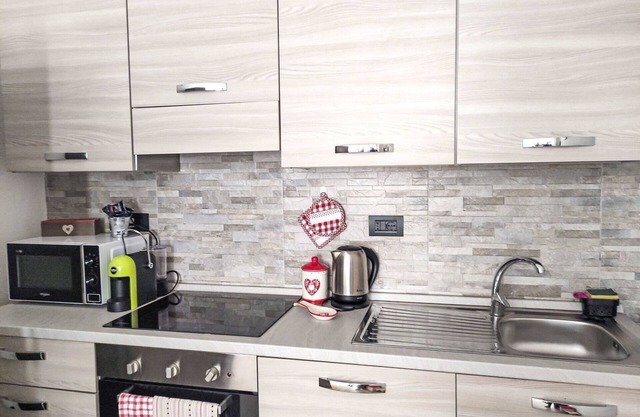Beautiful apartment for 5 guests with WIFI, TV and patio