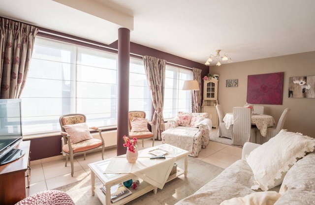 Beautiful apartment for 2 guests with WIFI, TV, terrace, pets allowed and parking