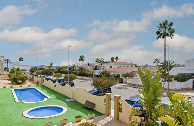 Beautiful apartment for 4 people with pool, A/C, WIFI, TV, terrace, pets allowed and parking
