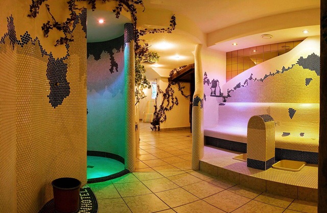 Beautiful apartment for 6 people with WIFI, TV, balcony and parking