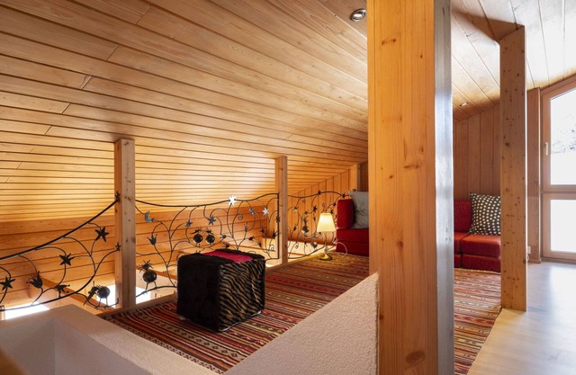 Beautiful apartment for 6 people with WIFI, TV, balcony, pets allowed and parking