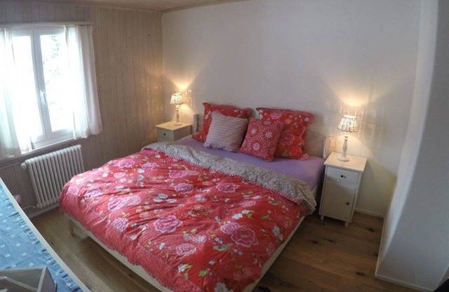 Beautiful apartment for 8 guests with WIFI, TV and balcony