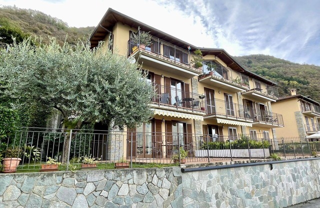 Beautiful apartment for 2 guests with TV, balcony and parking