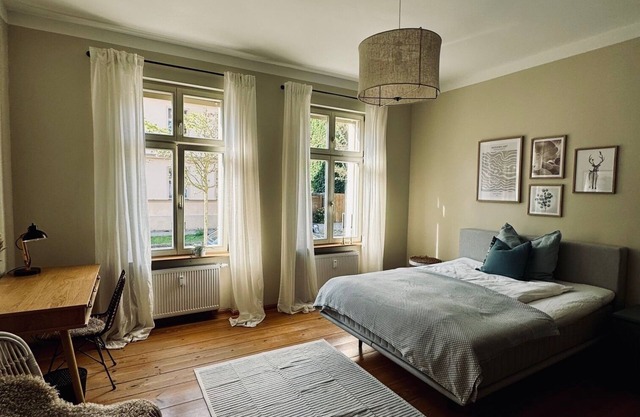 Beautiful apartment in a quiet location with good connections to Potsdam and Berlin