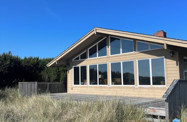 Beautiful beach front property located in Waldport Or