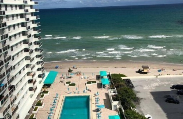 Beautiful beachfront condo 2-2 split plan with ocean front views. Free Parking