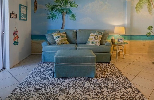 Beautiful Bermuda Bay-Gated Waterfront Community