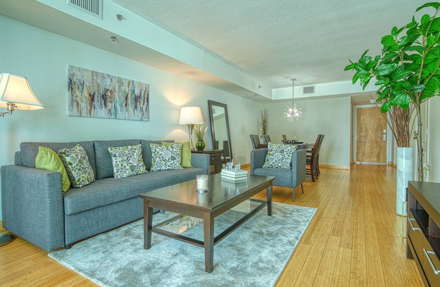Beautiful Brickell Miami apt 2BR/2BA + Parking
