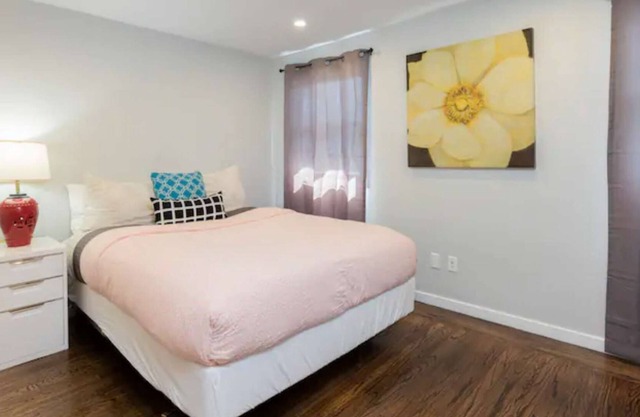 Beautiful Cottage 1 Bedroom/1 Bath/Kitchen