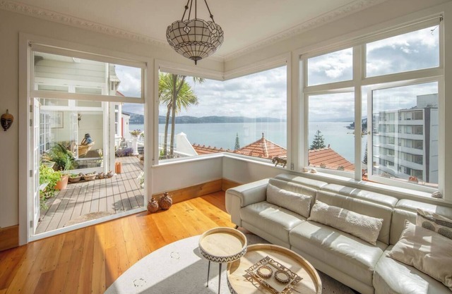 Beautiful central executive home