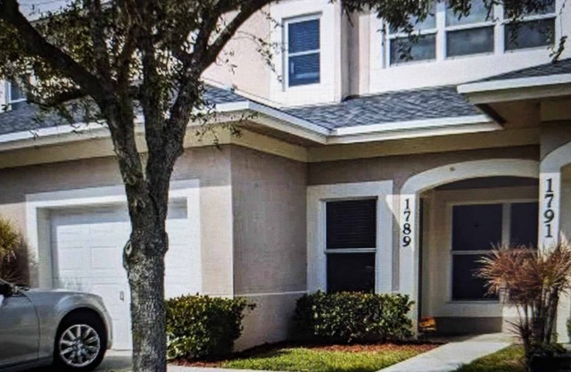 Beautiful Condo Close to Beaches, Restaurants, Golf Courses and More!