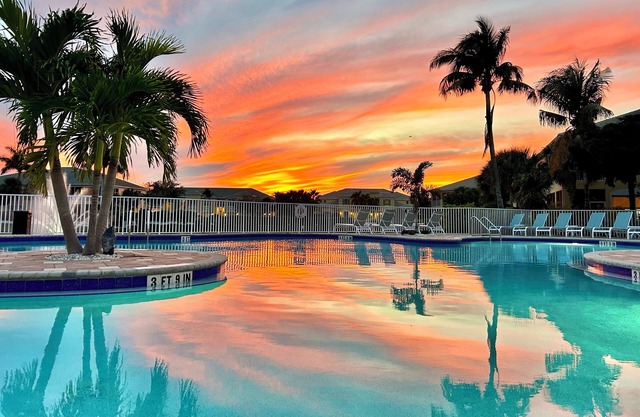 Beautiful Condo Close To Beaches