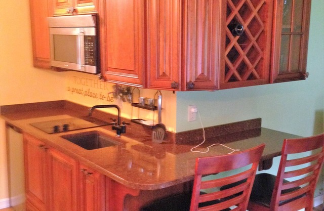 Beautiful condo less than 3 miles from the ski lift