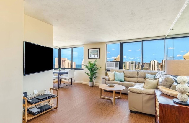 Beautiful condo vacation rental at Windsor Waikiki