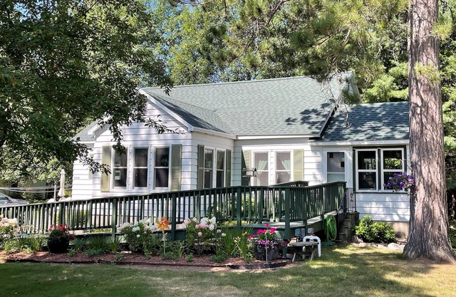 Beautiful Cottage on Manitowish River - Boulder Junction