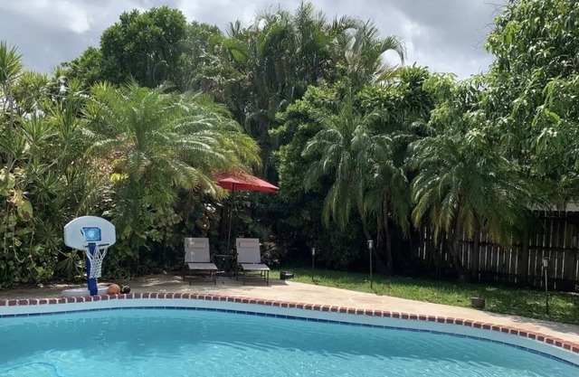 Beautiful, Cozy, Luxury Home with Backyard Pool Oasis!