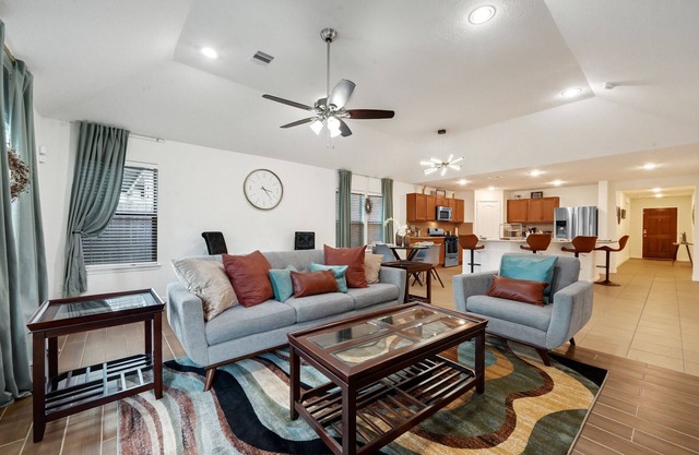 Beautiful & cozy vacation home in Spring Texas.