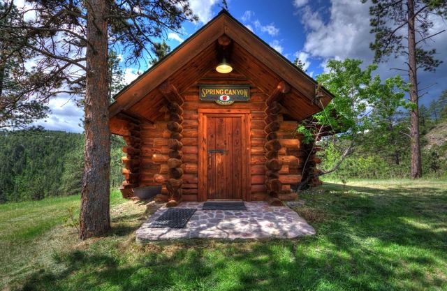 Beautiful Custom Log Cabin!