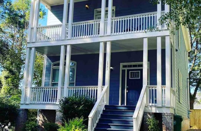Beautiful Decatur Charleston Style Home!