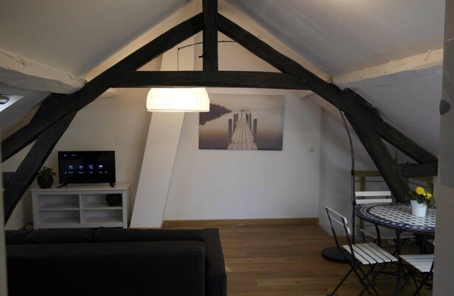 Beautiful F2 Nogent Train station on site