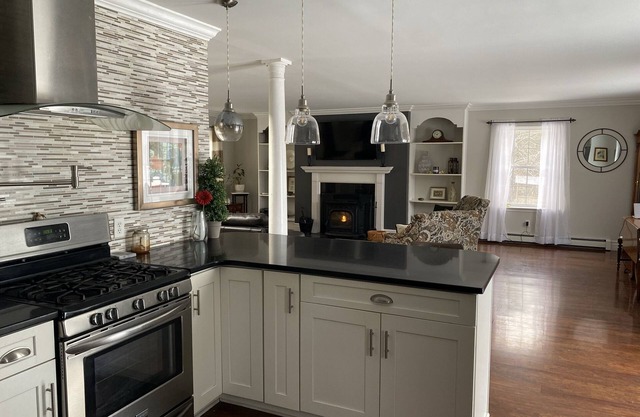 Beautiful Finger Lakes Home on Keuka Lake East Hillside