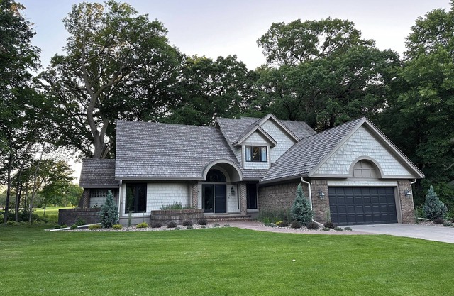 Beautiful Fully Remodeled House Located on Hazeltine National Golf Club.