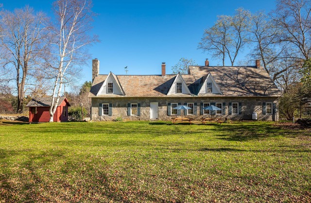 Beautiful Historic Country Estate – Modern Comfort in Okemo Valley