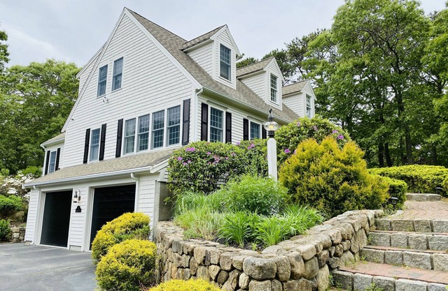 Beautiful home, 1 mile from Sandy Neck Beach