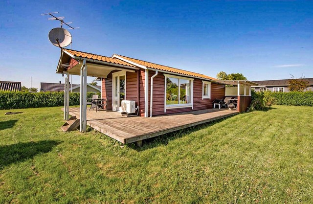 Beautiful home in Bogense with WiFi