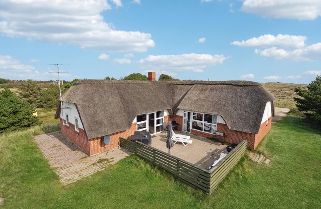 Beautiful home in Fanø with sauna