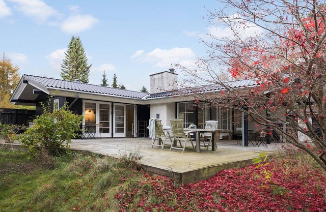 Beautiful home in Gilleleje with WiFi