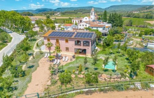 Beautiful Home In Guardiola De Fontrubí