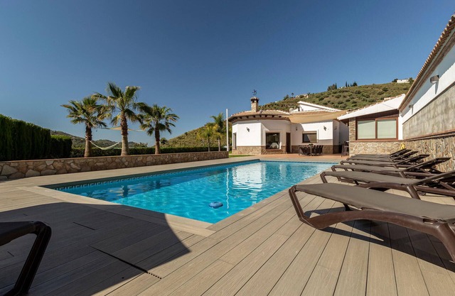 Beautiful home in Malaga with WiFi