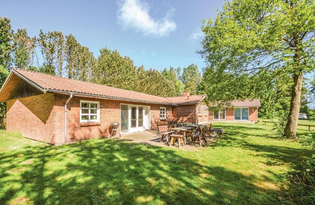 Beautiful Home In Øster Assels With Sauna