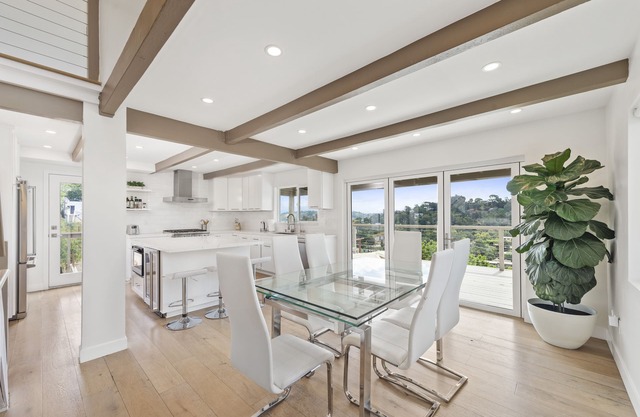 Beautiful home in Silver Lake Hills. 360 Views
