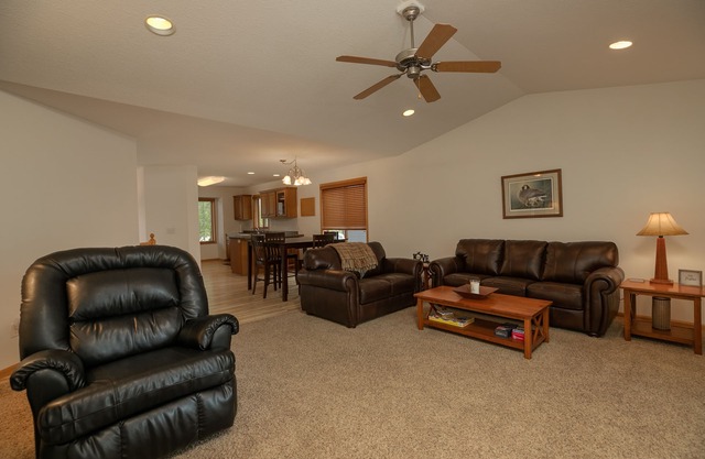 Beautiful home located minutes to downtown - 4 bedrooms/3 baths
