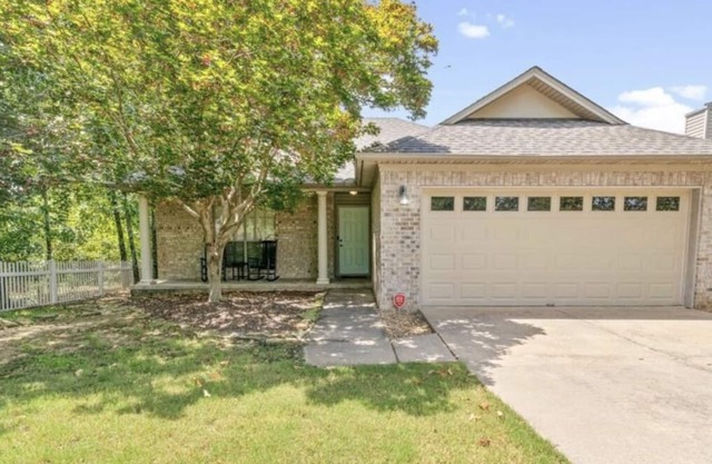 Beautiful house and so convenient to town shopping grocery and highway
