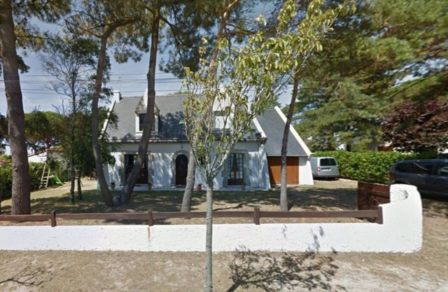 BEAUTIFUL HOUSE BRETON 8 P, 200M BEACH, QUIET RESIDENTIAL WIFI