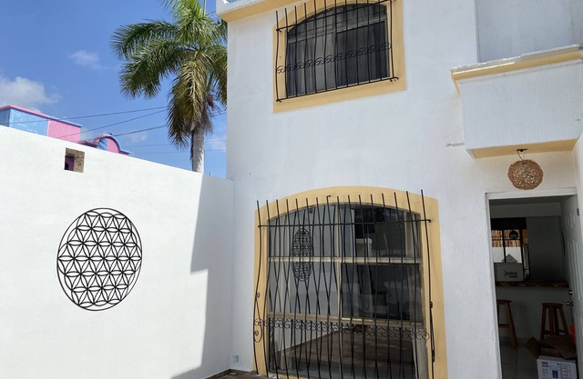 Beautiful house in center of cancun near of everting ! Bonita casa en cancun