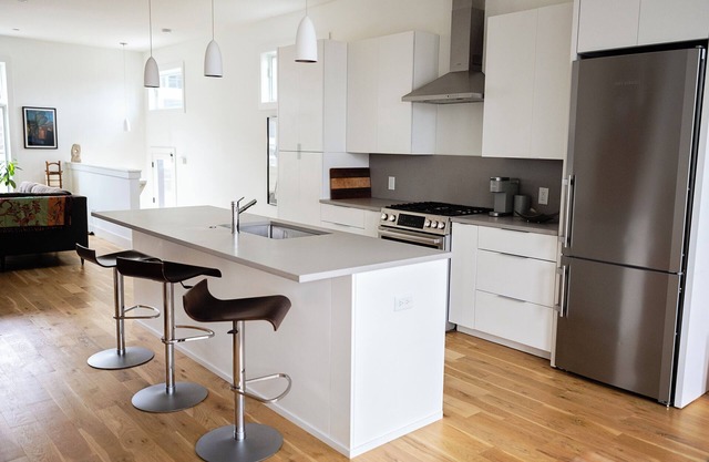 Beautiful loft in the heart of Nashville, free parking, near downtown