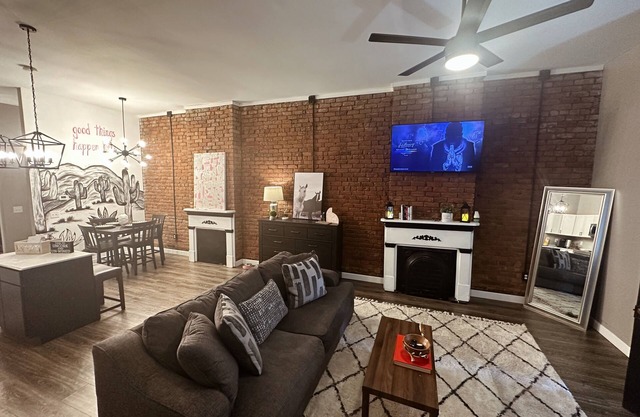 Beautiful loft in the heart of Downtown Cartersville