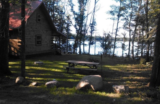 Beautiful Log Cabin Situated On Quiet Smith Lake 3 Miles North Of Hayward, Wi.