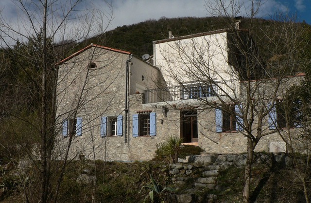 Beautiful Millhouse next to the river.