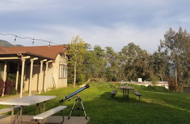 Beautiful modern 3 bed/2 bath house near Sequoia National Park