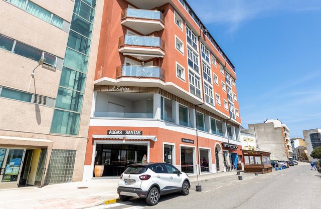 Beautiful, modern vacation apartment directly by the sea!