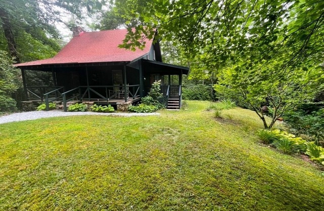 Beautiful Mountain Retreat. Get Off The Grid In Luxury!